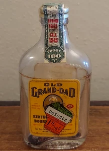 Old Grand-dad Bourbon Whiskey 1/10 Pint Bottle 1946 Frankfurt Kentucky EMPTY - Picture 1 of 8