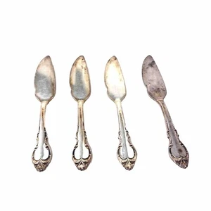 Set 4 Holmes & Edward’s  XIV Silverplate  Silver Fashion Butter Knives 1950s - Picture 1 of 4
