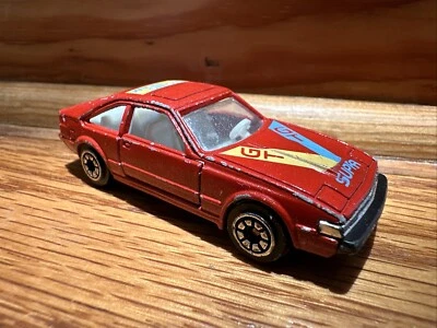 Welly 2800 GT (1982 Toyota Celica Supra) Red 1:64 Diecast Diorama Model Car Foto 1 de 4