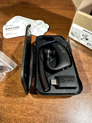 HP/Poly Voyager 5200 UC Over-the-Ear Bluetooth Headset - Image 1 of 2