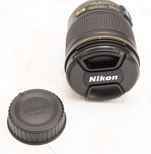 Nikon AF-S NIKKOR 28mm f/1.8G Wide Angle Lens - Picture 1 of 5