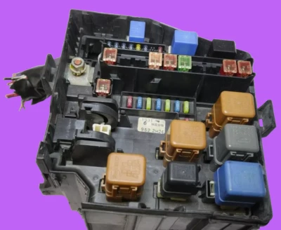 Front Fuse Box Engine Fits 2003-2004 INFINITI M45 119666 OEM - Изображение 1 из 4