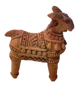Piccola capra scolpita in terracotta azteca vintage 3" - Foto 1 di 7