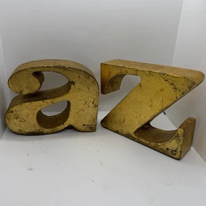 1968 Curtis Jere A Z vergoldete Gusseisen Buchstützen signiert Mid Century Modern - Bild 1 von 13