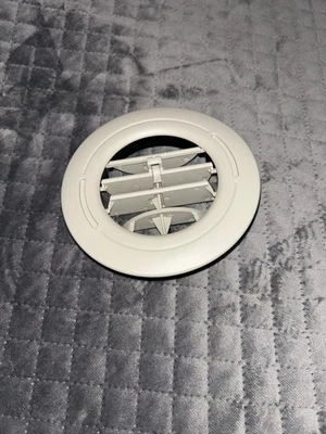 2008-2018 Dodge Grand Caravan Chrysler Town and Country Top Roof Air Vent OEM - Image 1 of 4