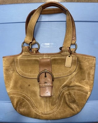 Cartera Coach Soho de gamuza y cuero marrón necesita una pequeña reparación leer descripción Foto 1 de 4