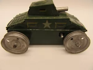 Vintage Arnold A585 Tin Tank Missing tank treads 3 1/2 long - Picture 1 of 13