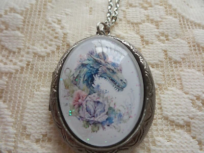 MEDALLÓN DRAGÓN FLORAL COLOR PLATA ANTIGUO Foto 1 de 4