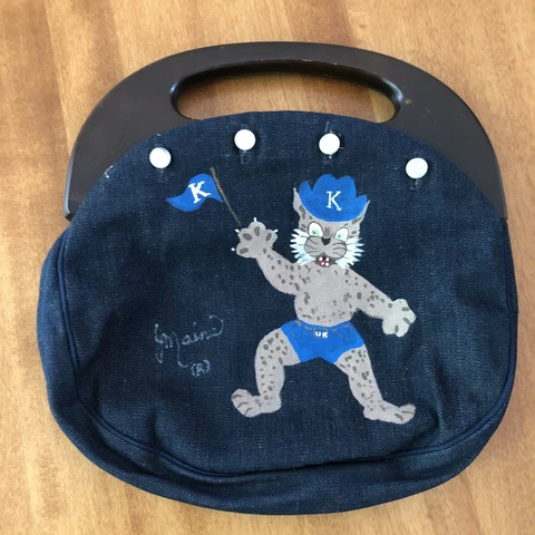 VINTAGE University of Kentucky Wildcats UK Bermuda Button Denim Bag Wood Handles Cover