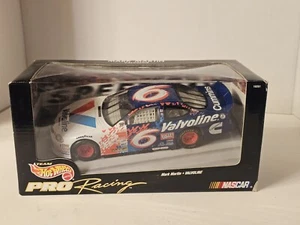 1997 Hot Wheels Pro Racing Mark Martin Nascar 1:43 Diecast Car - Picture 1 of 6