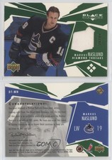 2003-04 Upper Deck Black Diamond Threads Green /99 Markus Naslund #DT-MN