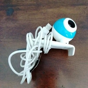 Logitech QuickCam Chat M/N V-UAP42 - Picture 1 of 3