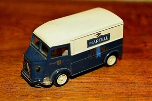 "Streichholzschachtel - A Taste of France - YTF 2 - 1947 Citroen Typ ""H"" Van ""Martell" - Bild 1 von 4