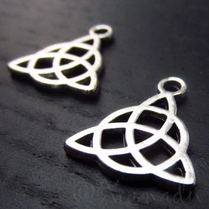 Dijes Celtic Trinity Nudo 15 mm enchapados en plata antiguos C2106 - 10, 20 o 50 piezas - Imagen 1 de 12