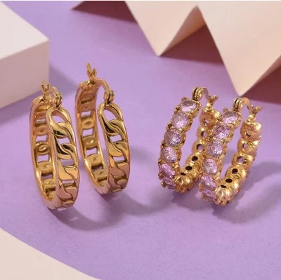 2 pares de aretes tipo aro simulados de diamantes rosas y bordillo enchapados en iones de acero inoxidable YG Foto 1 de 4