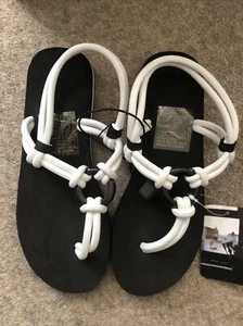 urban outfitters sandals - Picture 1 of 2