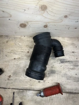 06-09 Vw R32 Air Intake Tube Boot Hose Flex Pipe 3.2 Vr6 Audi TT A3 1K0129684AD - Image 1 of 4