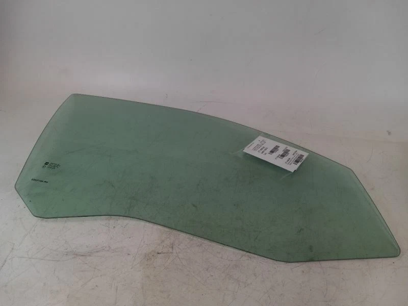 Chevrolet Malibu 2007 puerta delantera derecha cristal Foto 1 de 4