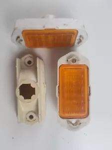OEM GM 5960385 Amber Front Side Marker Lights Used - Picture 1 of 1