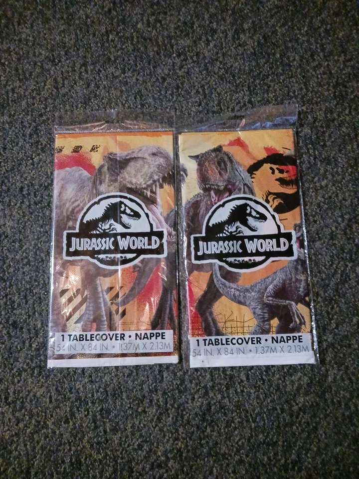 "Mantel de plástico Jurassic World 54""x84"" X 2 fiesta de cumpleaños" Foto 1 de 1