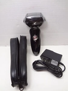 Panasonic ES-LV81 Wet / Dry Men's Electric Shaver with Charging Cord, Case - Picture 1 of 4