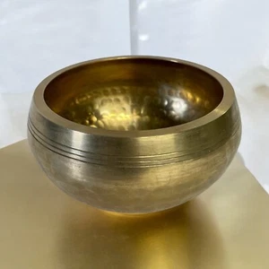 Tibetan Singing Bowl Hand Hammered Brass Sound Bowl Meditation Relaxation Chakra - Picture 1 of 3