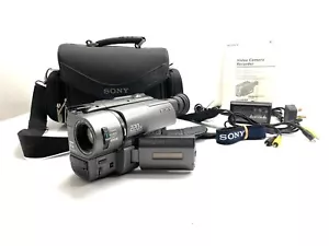 Sony CCD-TRV35E Video8 Tape Digital Video Camera HANDYCAM Complete Working Set - Picture 1 of 19