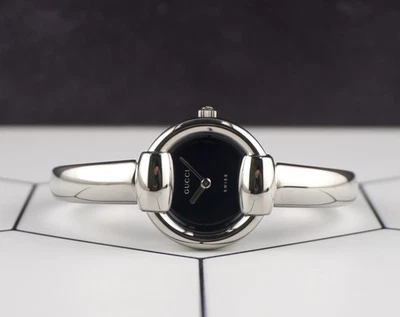 # Gucci 25MM Ladies watch Stainless steel black dial Bangle 1400L - Image 1 of 4
