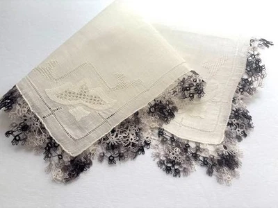 VINTAGE HANKY 1950s WHITE COTTON GEOMETRIC DESIGNS BLACK GRAY TATTED EDGING NEW - Image 1 of 4