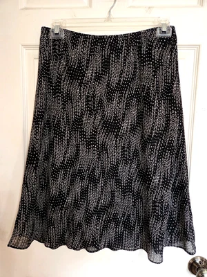 Requirements Skirt Women's Large Pull On Elastic Waist - Lined Black & White - Image 1 of 4