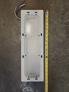 Grote 61261 Led White Light Recessed Mount 18" Dome Lights, 10 Diodes, Used - Bild 1 von 4