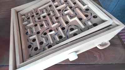 Labyrinth Spiel Holz Kugellabyrinth Geschicklichkeit gebraucht - Bild 1 von 3