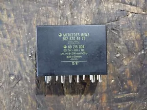 Mercedes Benz C Class W202 Wiper Hazard Relay Warning Light Module 2028204626 - Picture 1 of 24