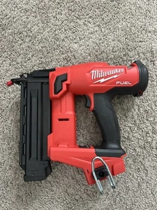 Milwaukee M18 Fuel Brushless 18ga Brad Nagler NEU - Bild 1 von 2