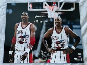 Hakeem Olajuwon, Clyde Drexler Rockets Signed 16x20 Photo & Inscriptions - Picture 1 of 1