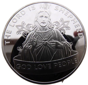 JESUS CHRISTUS LARGE 39mm NUMISMAT - CRUCIFIED JESUS SILVER COLOR BU - Picture 1 of 2