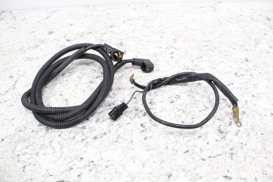 2004 SUZUKI DR200SE DR200 Battery Cables Wires Leads 33860-44A00 - Image 1 of 4