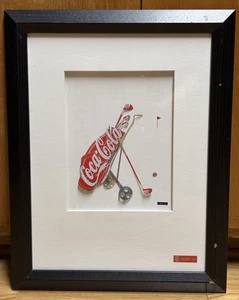 Carrello sacca da golf Martin Allen Coca Cola 1997 taglio laser alluminio latta arte da parete - Foto 1 di 11