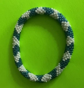 Bracciale di perle di semi arrotolabili blu e bianche - Foto 1 di 2