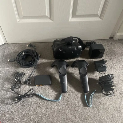 HTC Vive VR Headset Full Kit – Headset, 2 Controllers, 1 Base Station + Link box - Image 1 of 4