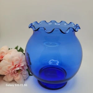 Vintage Blue Tinted Rose Bud Vase Bowl - Anchor Hocking - Ruffle Lip - Picture 1 of 8