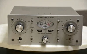 Universal Audio 710TF Microphone Preamp - Picture 1 of 3