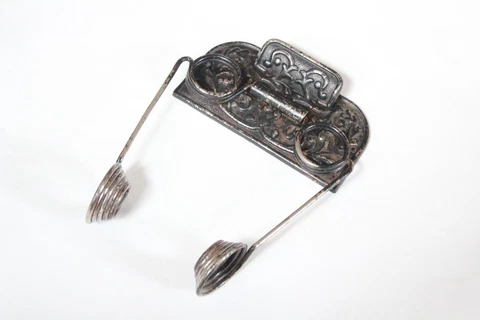 antique toilet paper holder | vtg deco holder victorian cigar holder rest bath Cover