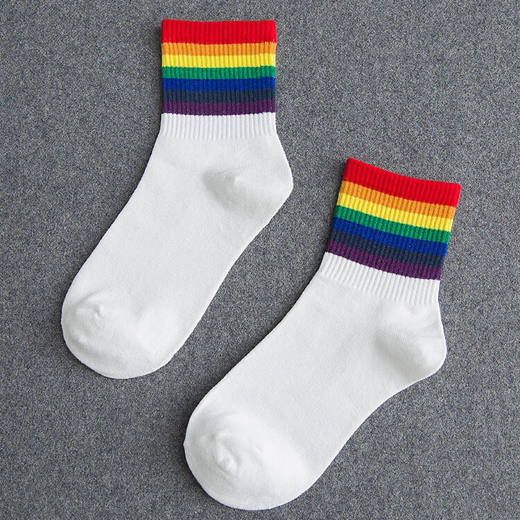 Calcetines LGBT a Rayas Moda Coreana Streetwear Mujeres Arco Iris D5 Foto 1 de 4