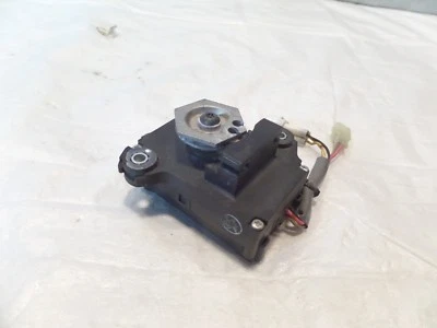 Relé actuador servomotor escape Kawasaki Ninja 1000 y ZX-6R ZX-6RR y ZX-10R Foto 1 de 4