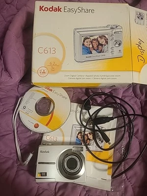 Kodak EasyShare C613 6.2MP Digital Camera Untested - Image 1 of 3