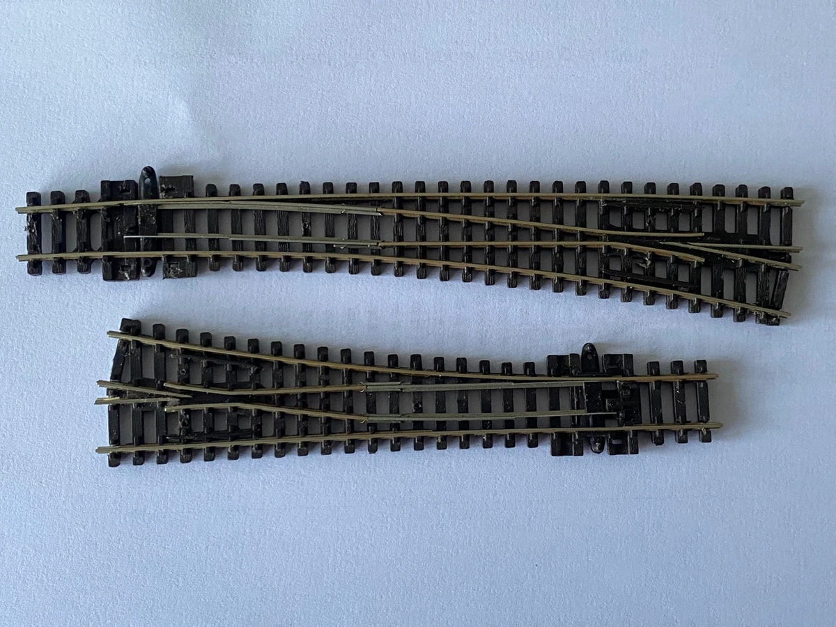 PECO SL-810 Fishplates (Track Joiners) – Pack Of 24 For Triang Super 4 & System 3 Model Railway