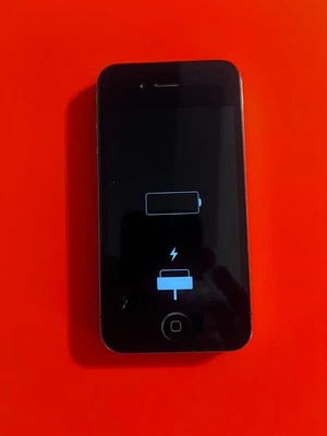 Apple iPhone 4. 8GB - Black -for parts. NOT working. - Image 1 of 2