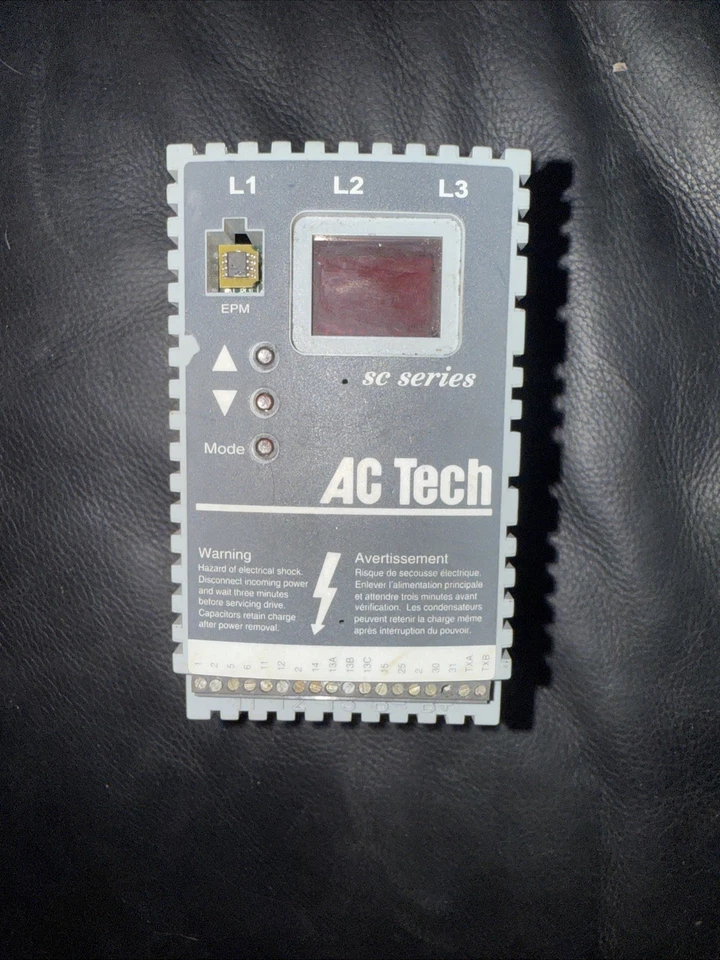 Convertidor de fase AC Tech (SF250P) velocidad variable accionamiento de motor de CA Foto 1 de 4