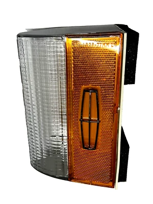 Lente de lámpara de estacionamiento giratoria izquierda Ford D74Y-13201-A NOS Lincoln Versailles 1977-1979 Foto 1 de 4